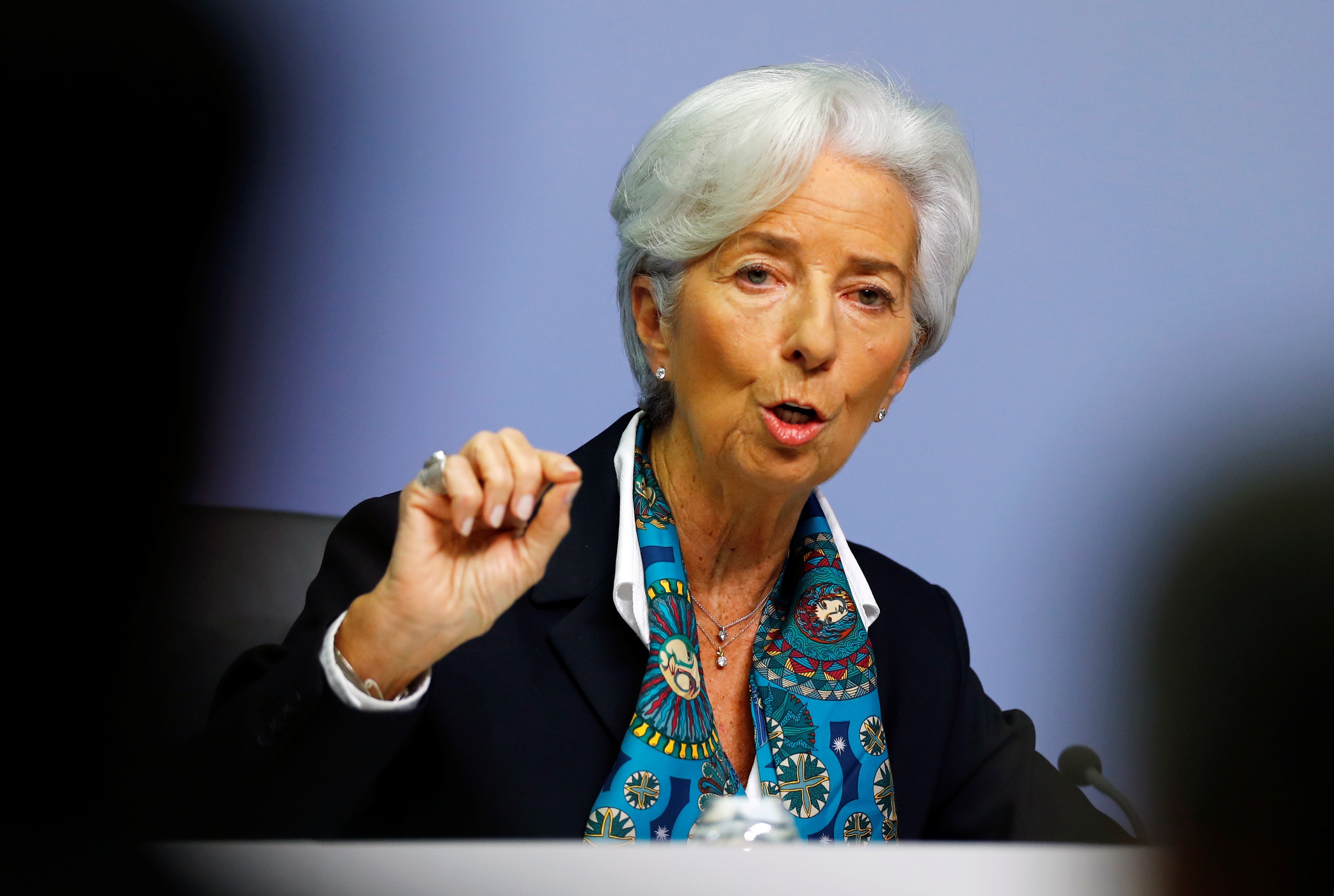 Presidente do Banco Central Europeu alerta sobre riscos para a economia mundial com interferência de Trump no Fed